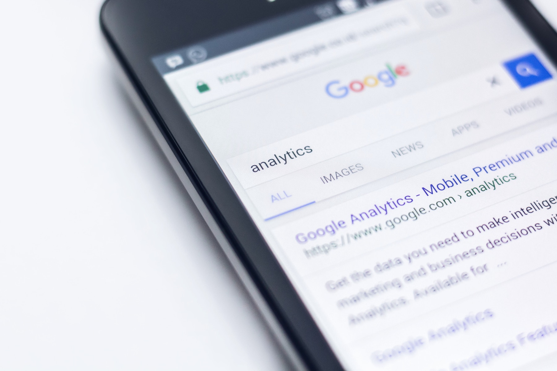 Measuring the Lifetime Value of Customers Acquired from Google Search Advertising